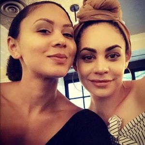 Meet your Posher, Ariella